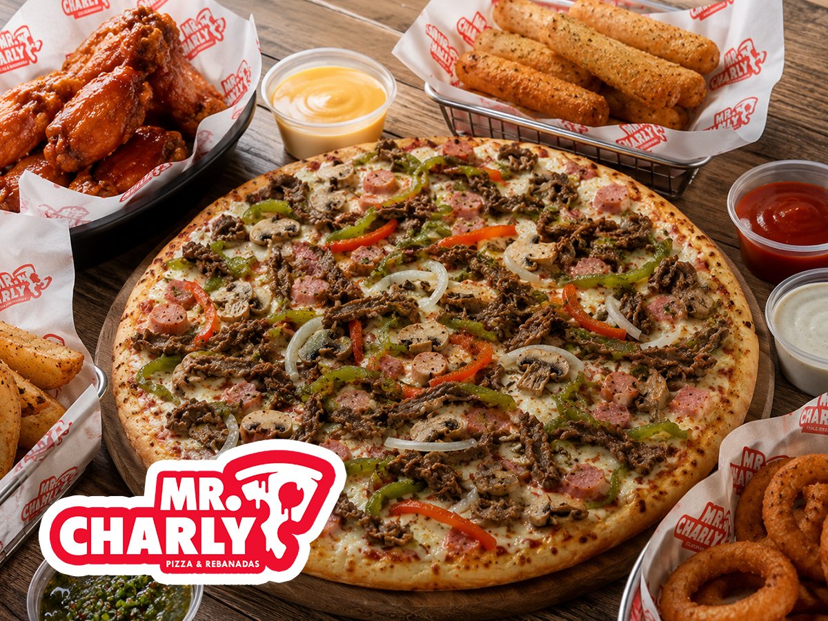 Pizza recién servida en un evento de Mr. Charly Pizza